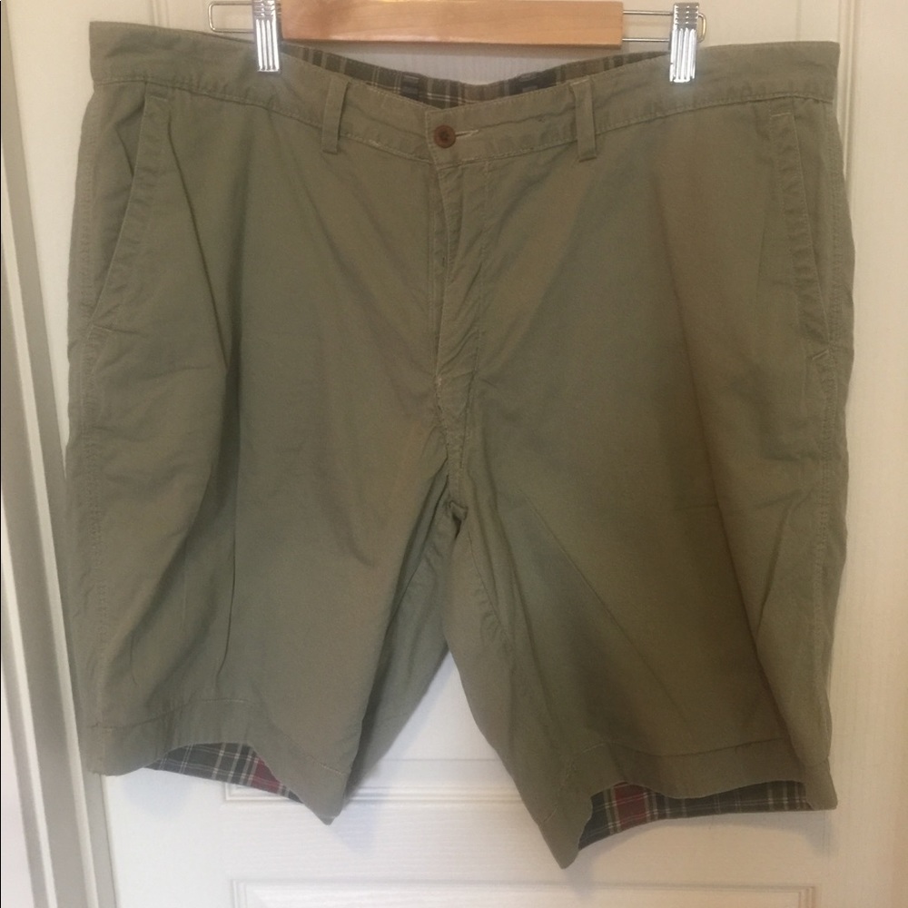 Reversible Polo by Ralph Lauren shorts. 40 waist.